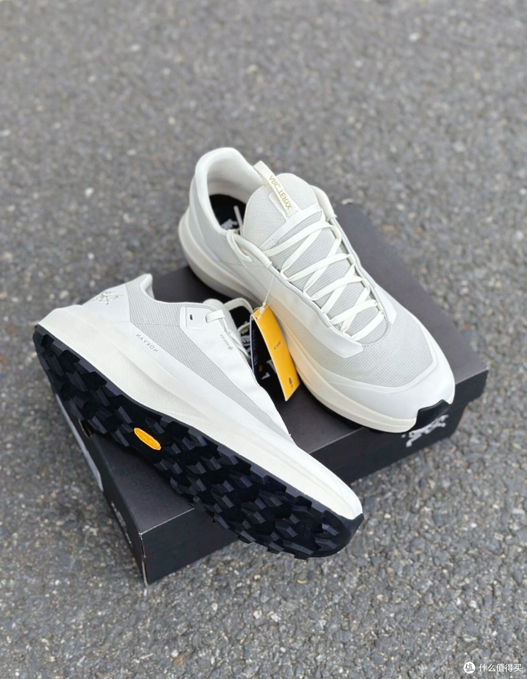 始祖鸟 Norvan LD 4 GORE-TEX 小白鞋,颜值与实力并存的越野之选