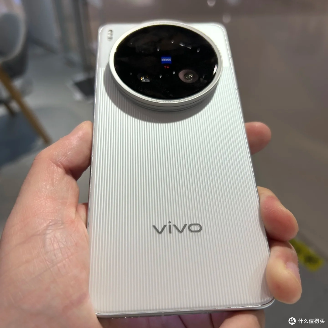 vivo x200ultra把玩,说说直观感受!