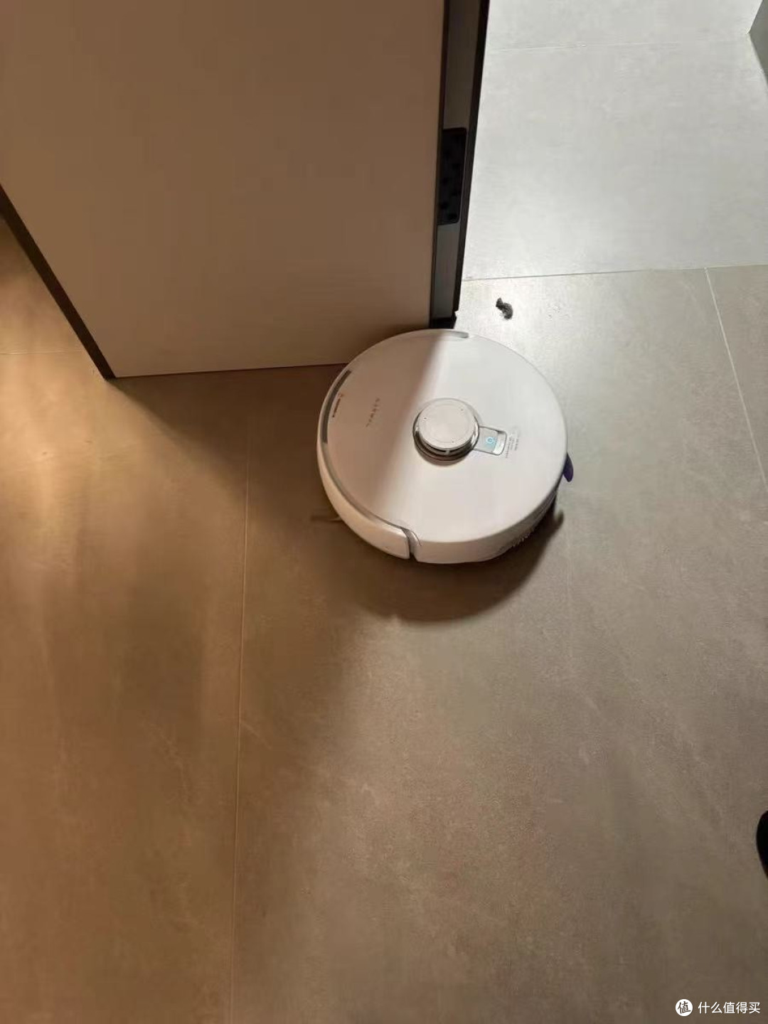 云鲸J5 Max,家庭清洁的智能担当
