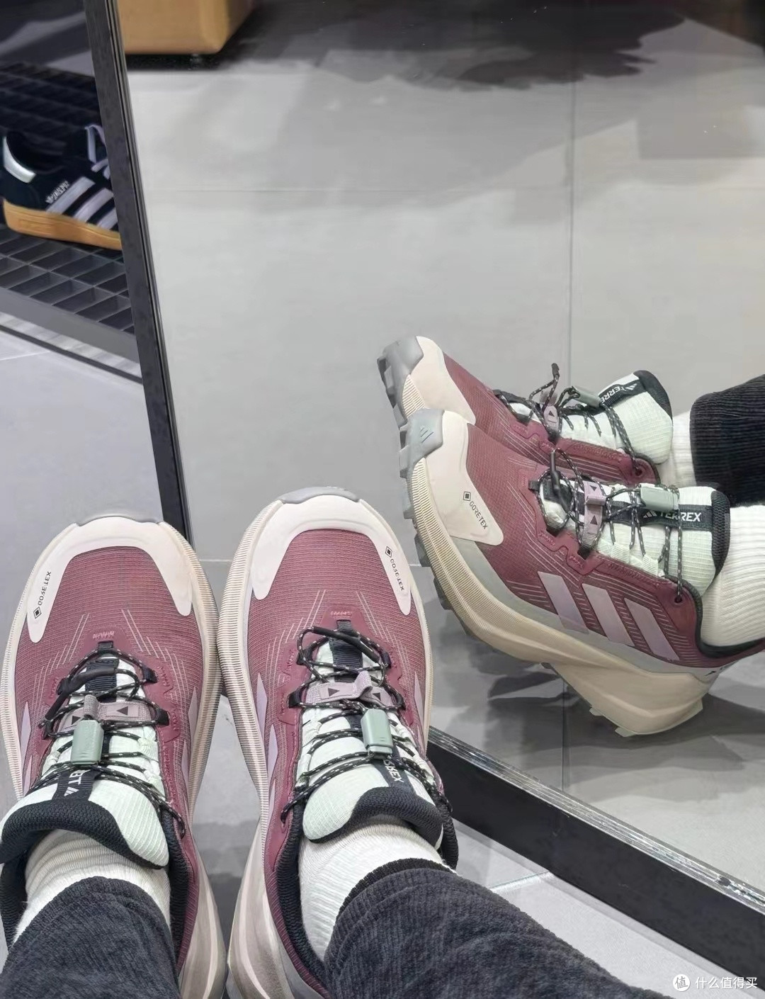 户外与日常皆宜:Adidas TERREX TRAILMAKER 2.0 GTX 跑步鞋