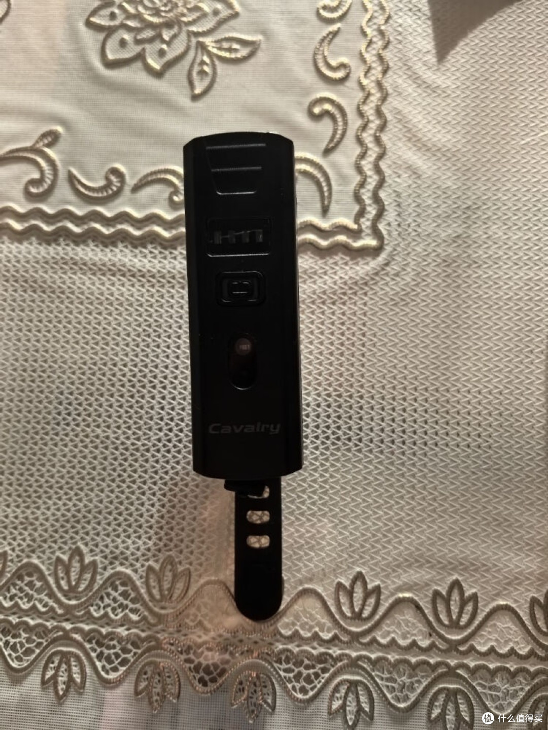 奥克斯骑行灯:夜间骑行的安全保障