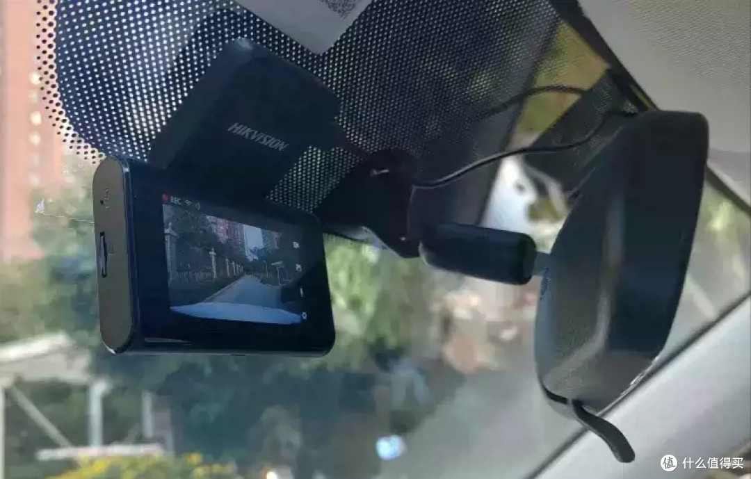 开车多长一只眼睛，技术高开车顺意