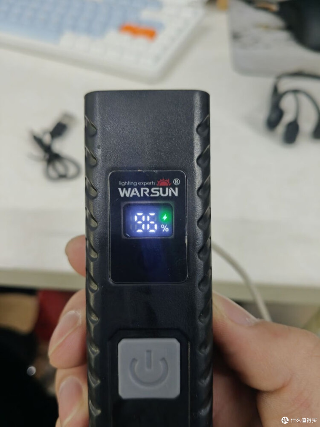 Warsun手电筒:照亮每一个瞬间的实用之选