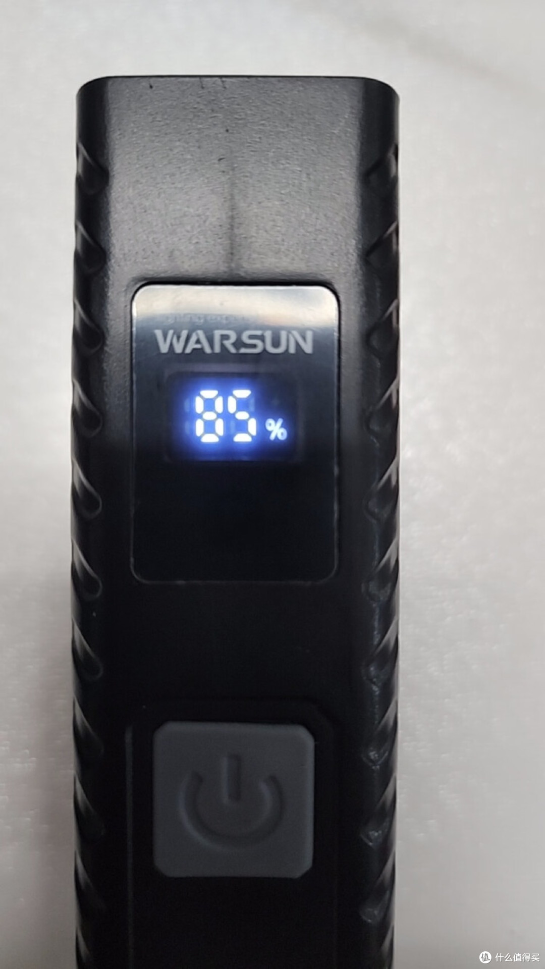 Warsun手电筒:照亮每一个瞬间的实用之选