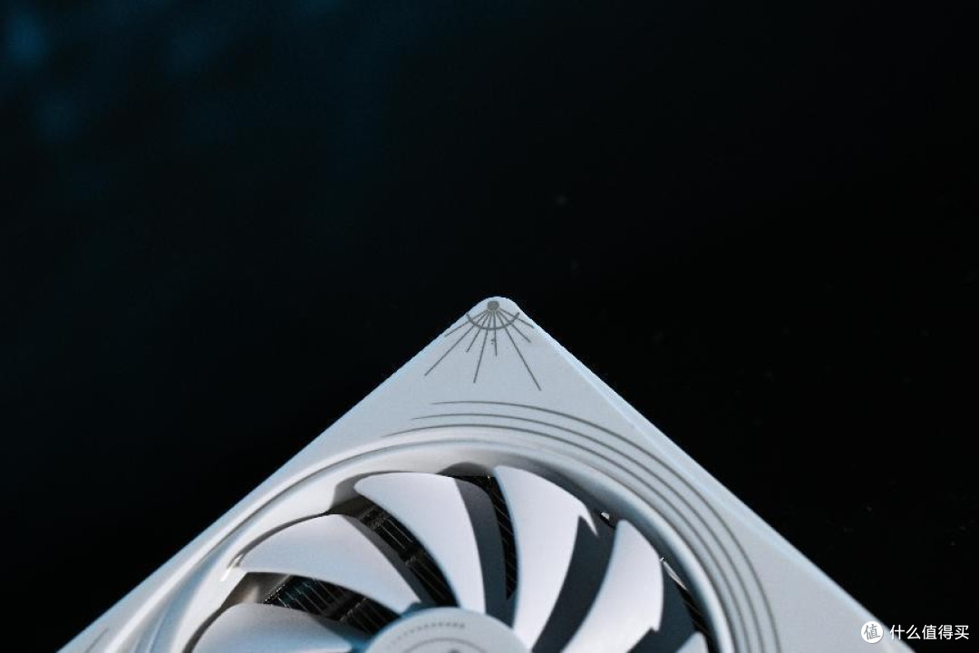很短的显卡拆解:索泰RTX5060Ti星辰8G OC里面长啥样?