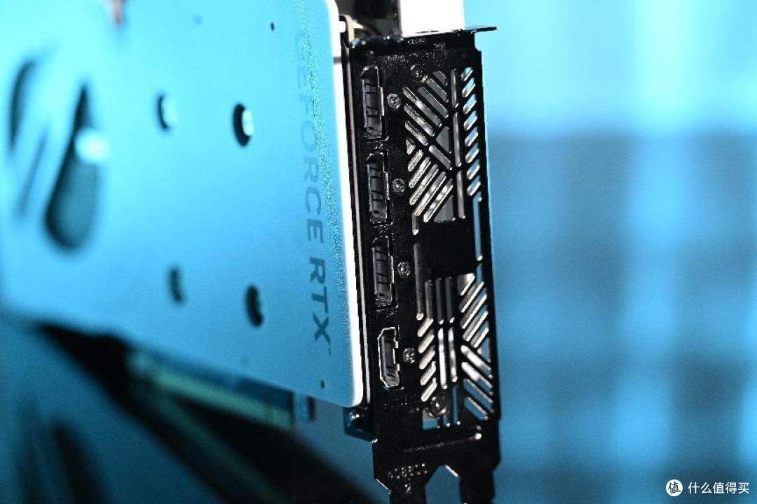 很短的显卡拆解:索泰RTX5060Ti星辰8G OC里面长啥样?