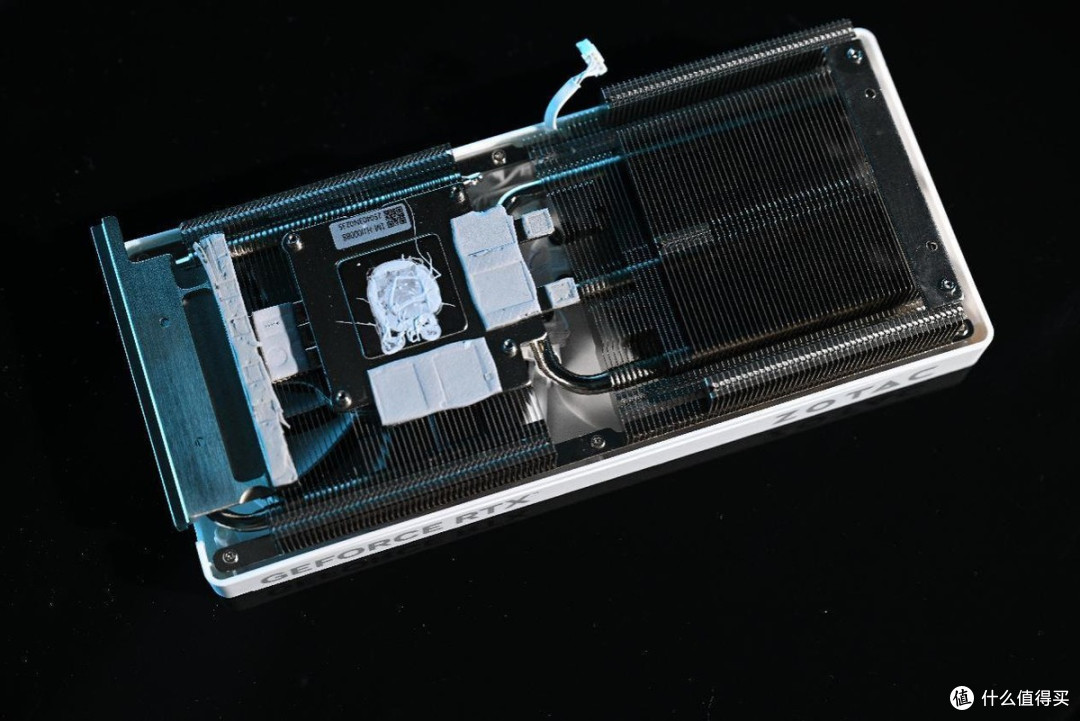 很短的显卡拆解:索泰RTX5060Ti星辰8G OC里面长啥样?