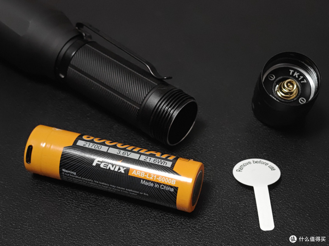 灵动双尾按， 一键爆闪一键极亮！Fenix TK17战术手电体验