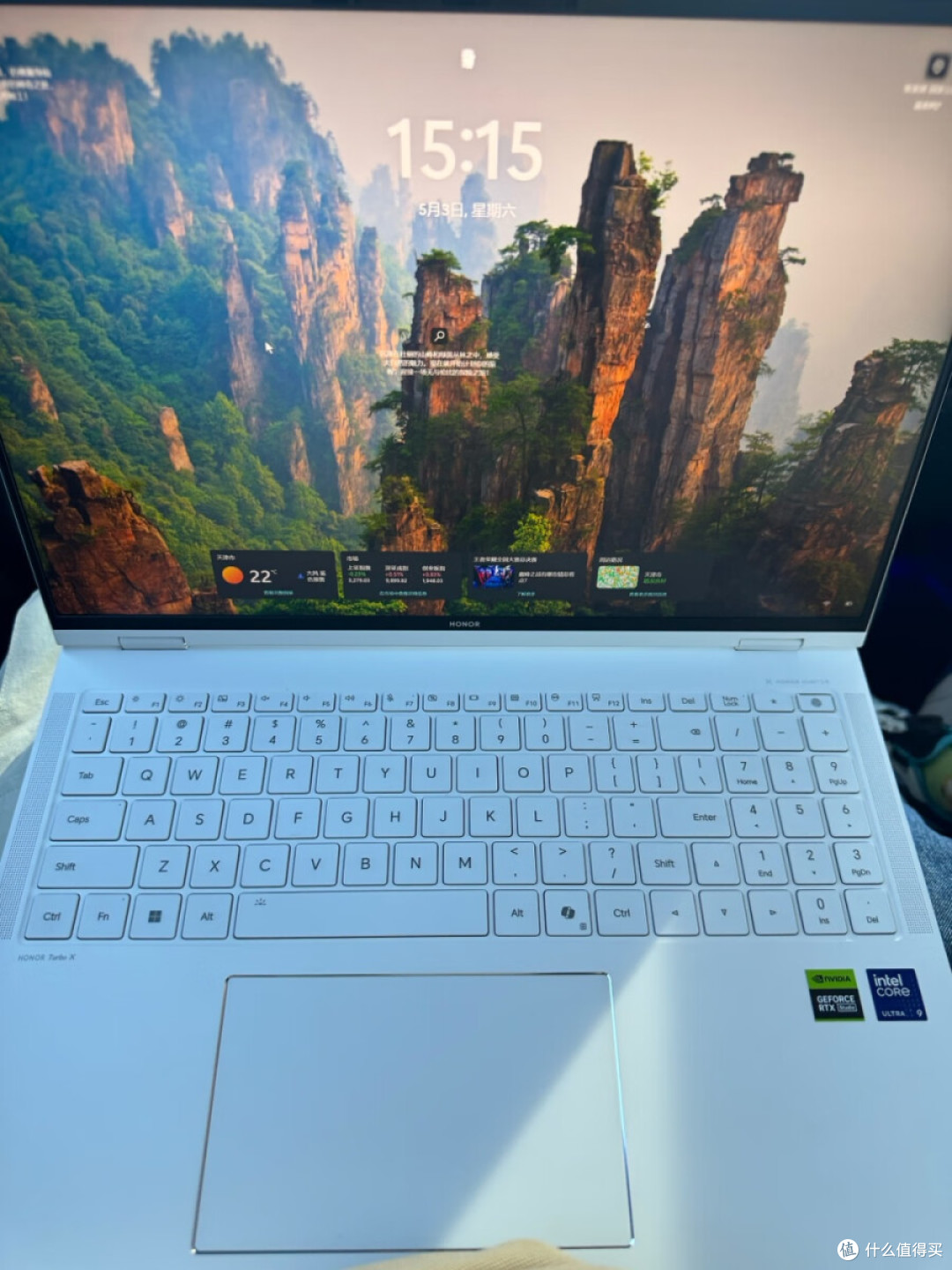 总结独显款！荣耀MagicBook Pro16 2025 HUNTER，屏幕也是一个优点！