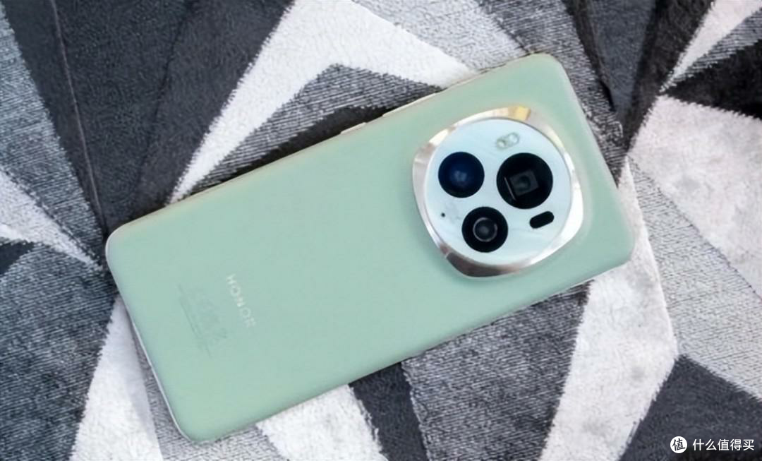 荣耀旗舰太猛了,骁龙8Gen3芯+1.5K大屏+5450mAh,售价暖心!