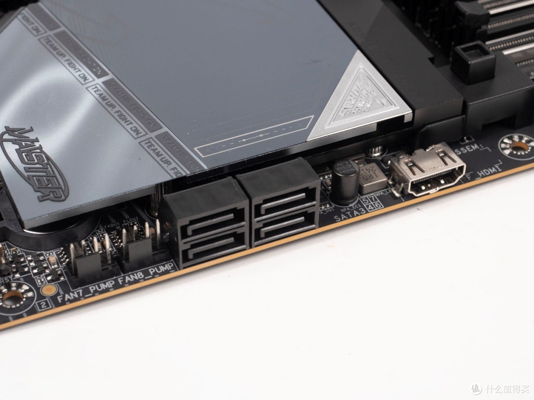 Ultra 9 285K的最佳搭档：技嘉Z890 AORUS MASTER超级雕主板评测