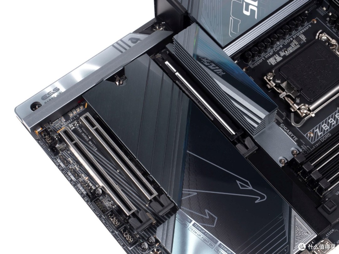 Ultra 9 285K的最佳搭档：技嘉Z890 AORUS MASTER超级雕主板评测