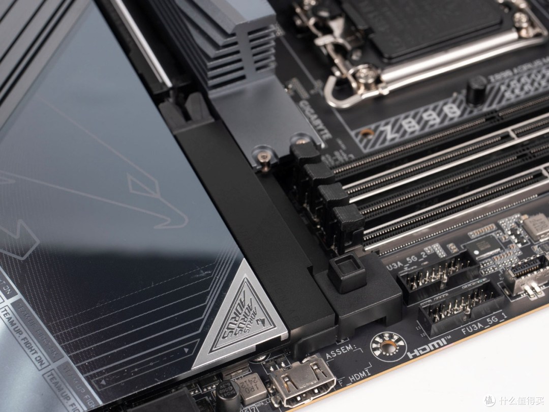 Ultra 9 285K的最佳搭档：技嘉Z890 AORUS MASTER超级雕主板评测