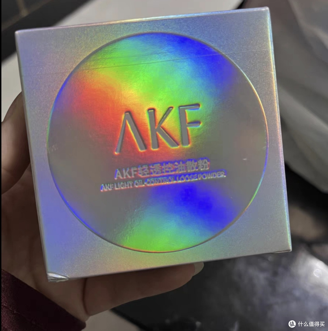 细腻粉质,AKF散粉打造自然妆效