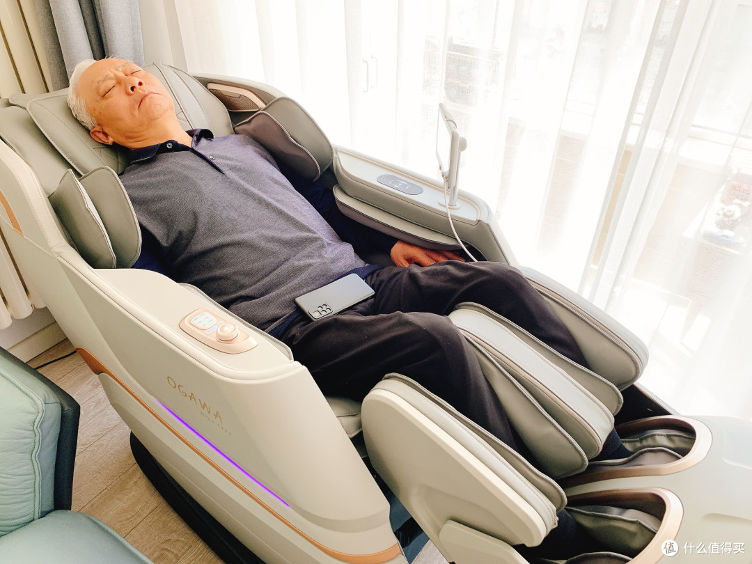 奥佳华M90按摩椅居然能改善睡眠质量?是真有效还是智商税?