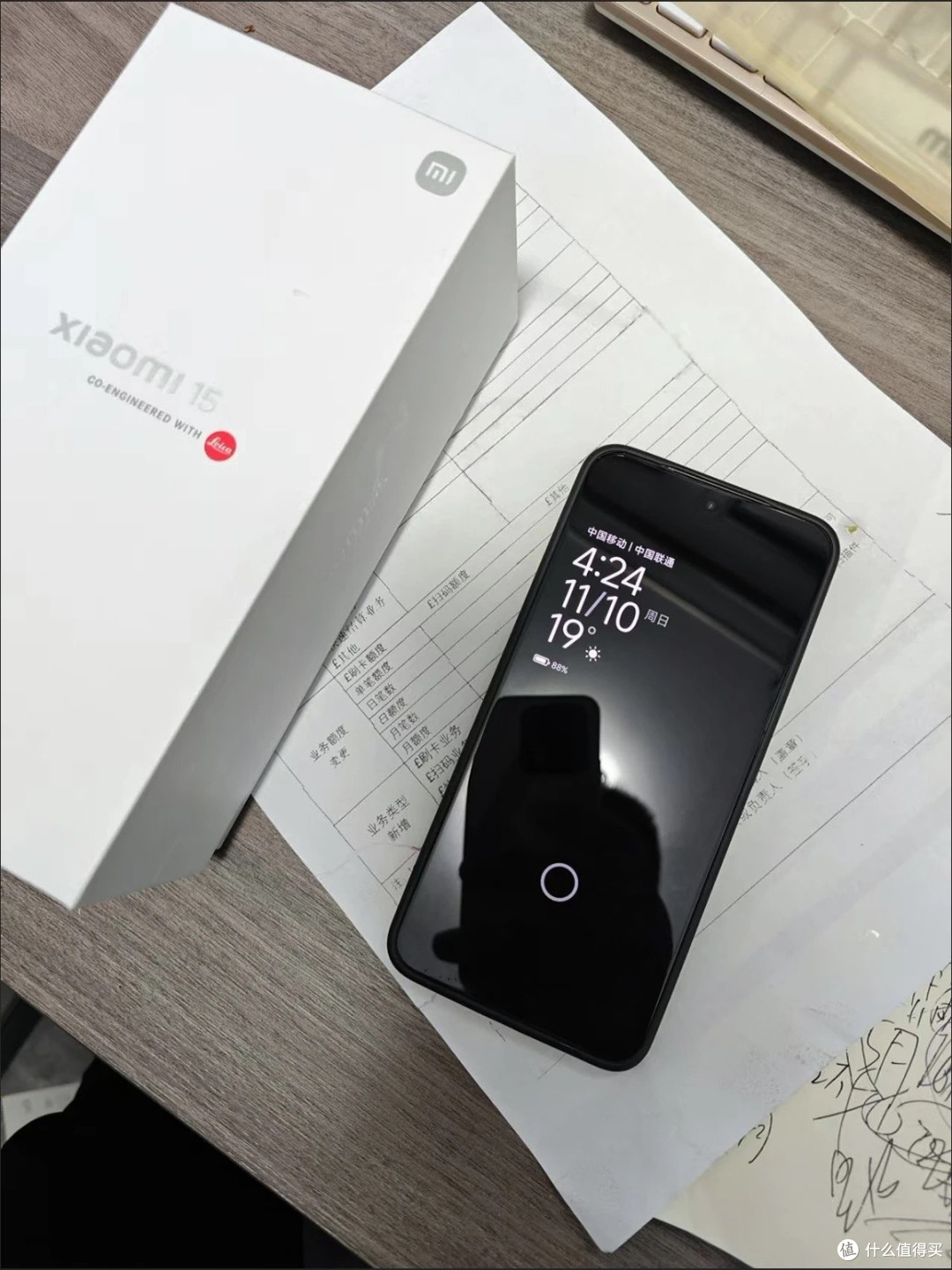 iPhone涨价，小米15的逆袭之路？