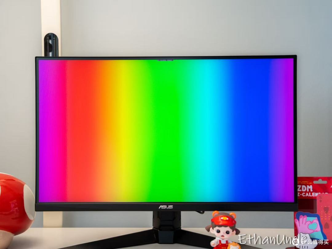 电竞小金刚再进化!210Hz+0.3ms双重加持的全新华硕27Max显示器
