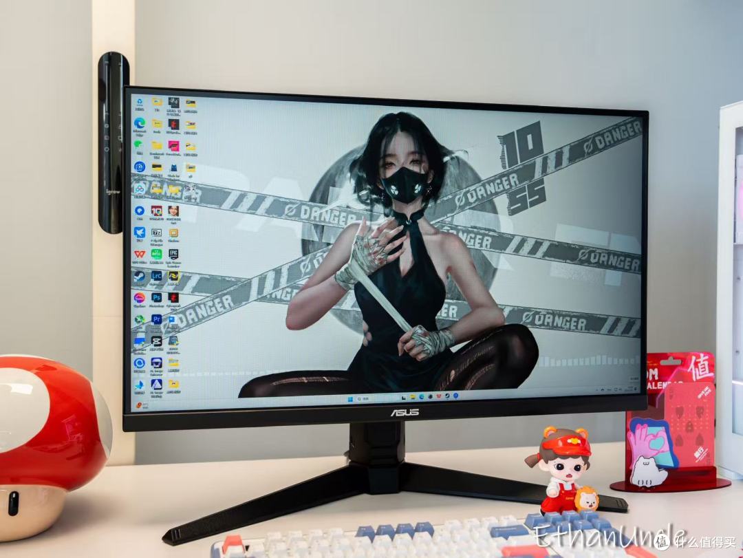 电竞小金刚再进化!210Hz+0.3ms双重加持的全新华硕27Max显示器