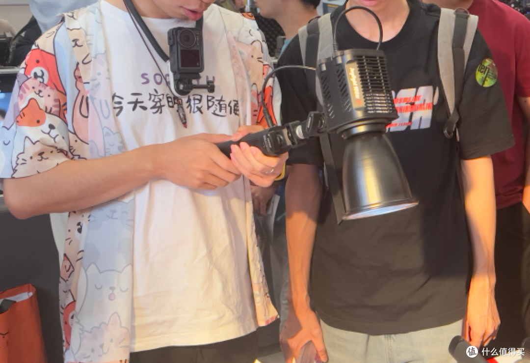 2025“一录同行”广州首站落幕！金贝灯光赋能影视创作新浪潮