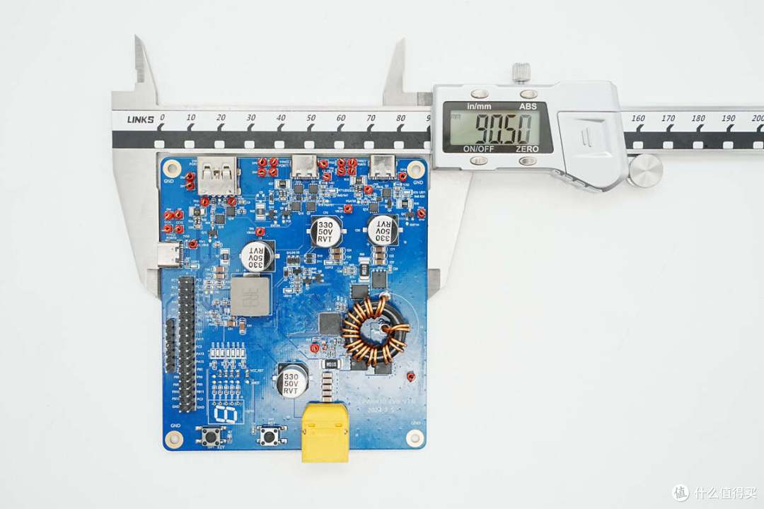 新一代旗舰SOC CPW6430加持，芯海140W多口移动电源参考设计解析