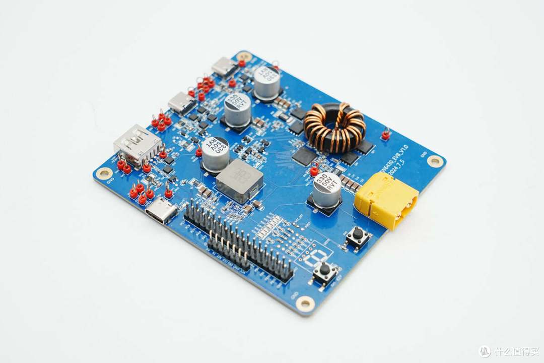 新一代旗舰SOC CPW6430加持，芯海140W多口移动电源参考设计解析