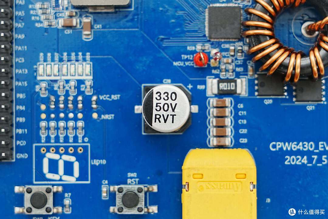 新一代旗舰SOC CPW6430加持，芯海140W多口移动电源参考设计解析