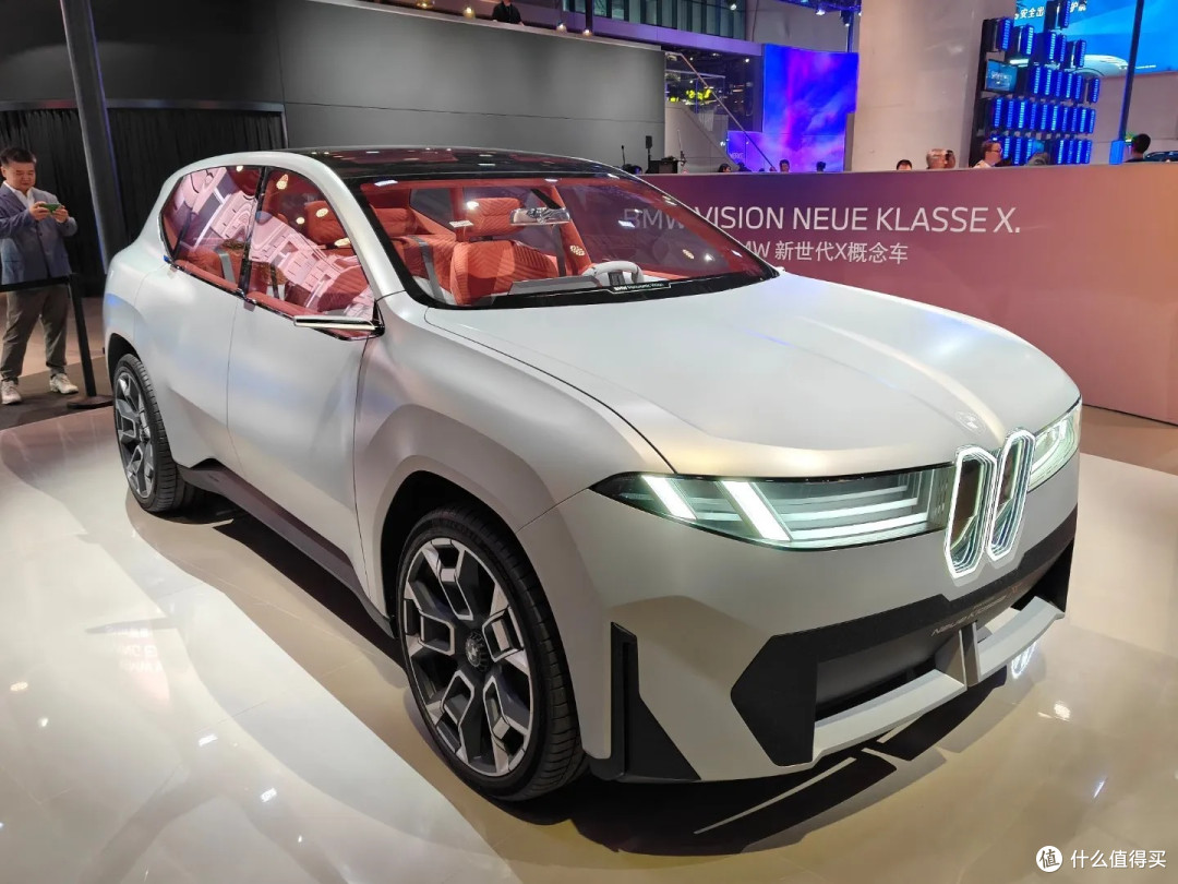 BMW新世代SUV:创新科技引领未来