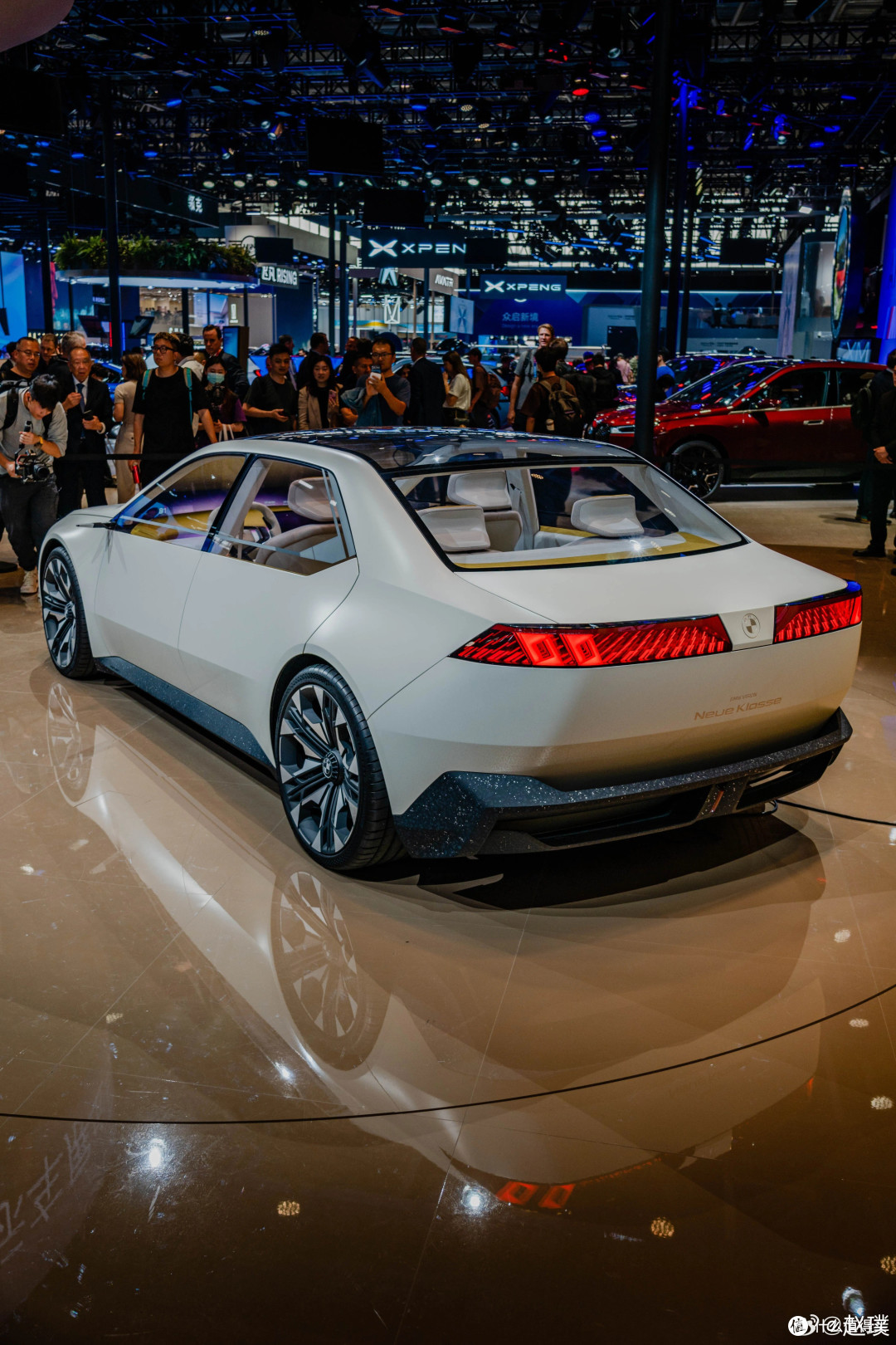 BMW新世代SUV:创新科技引领未来