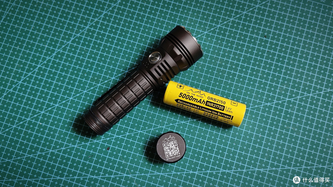 在路上X50——全网最小21700远射强光手电评测