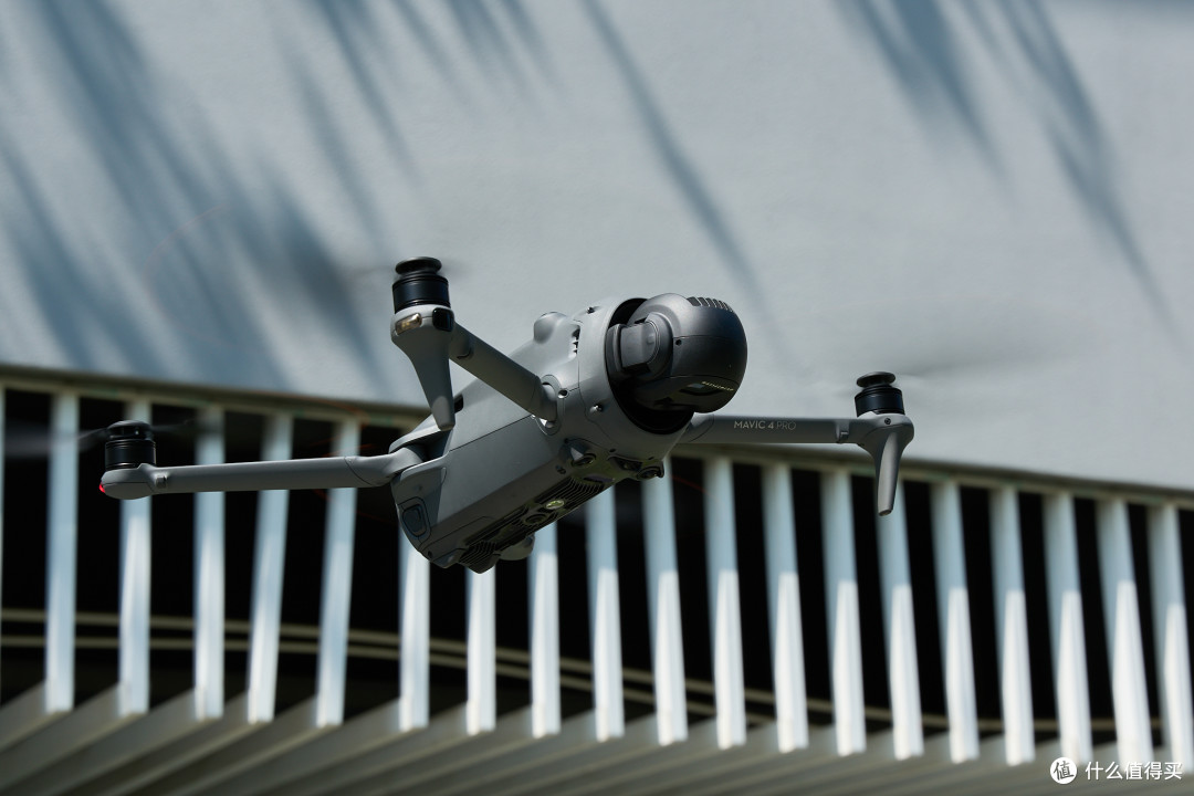 大疆 Mavic 4 Pro 实测:王者级别的影像,无人机战神出道?