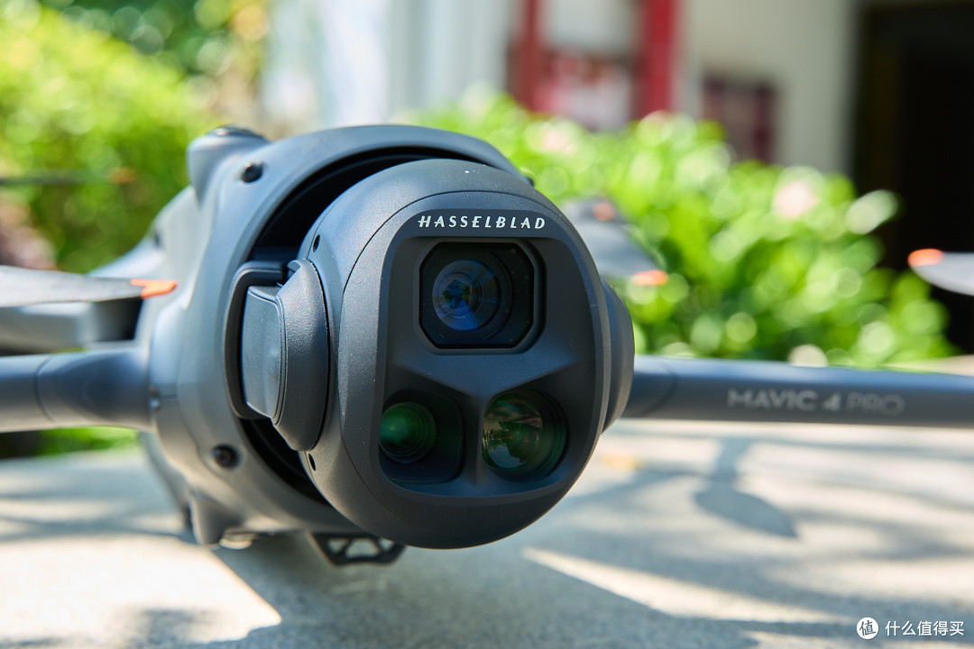 大疆 Mavic 4 Pro 实测:王者级别的影像,无人机战神出道?
