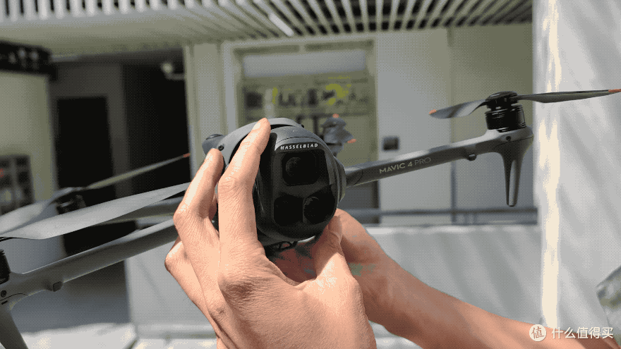 大疆 Mavic 4 Pro 实测:王者级别的影像,无人机战神出道?