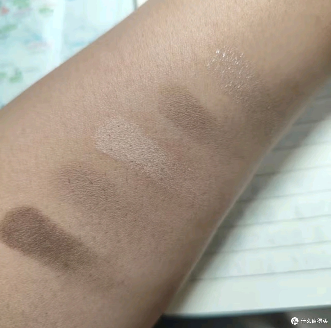 34元橘朵五色眼影盘打造精致眼妆