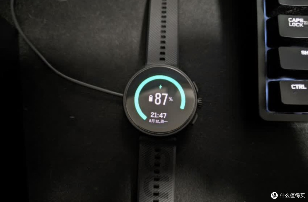颂拓RACE S:轻量化户外训练腕表