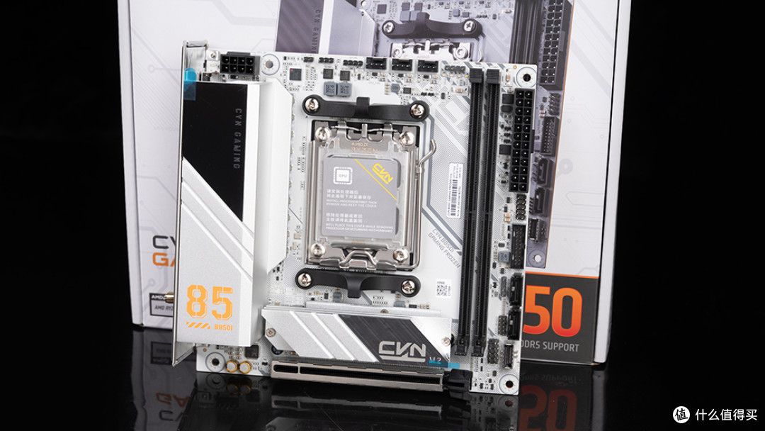 2K全能游戏&纯白无光鱼缸,9800X3D+七彩虹B850I+RTX 5060 Ti装机