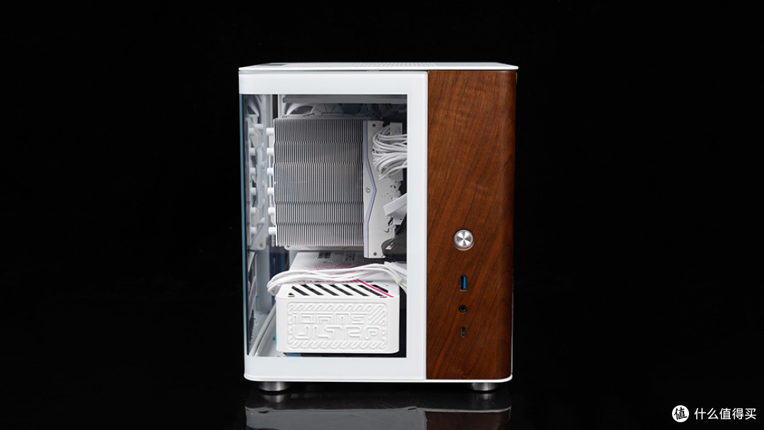 2K全能游戏&纯白无光鱼缸,9800X3D+七彩虹B850I+RTX 5060 Ti装机