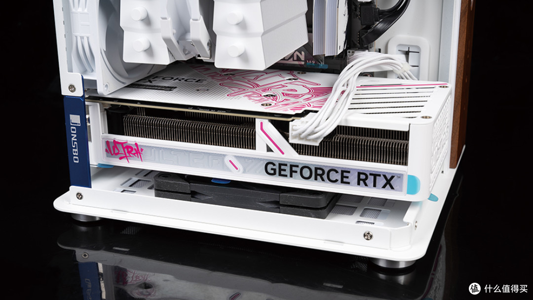 2K全能游戏&纯白无光鱼缸,9800X3D+七彩虹B850I+RTX 5060 Ti装机