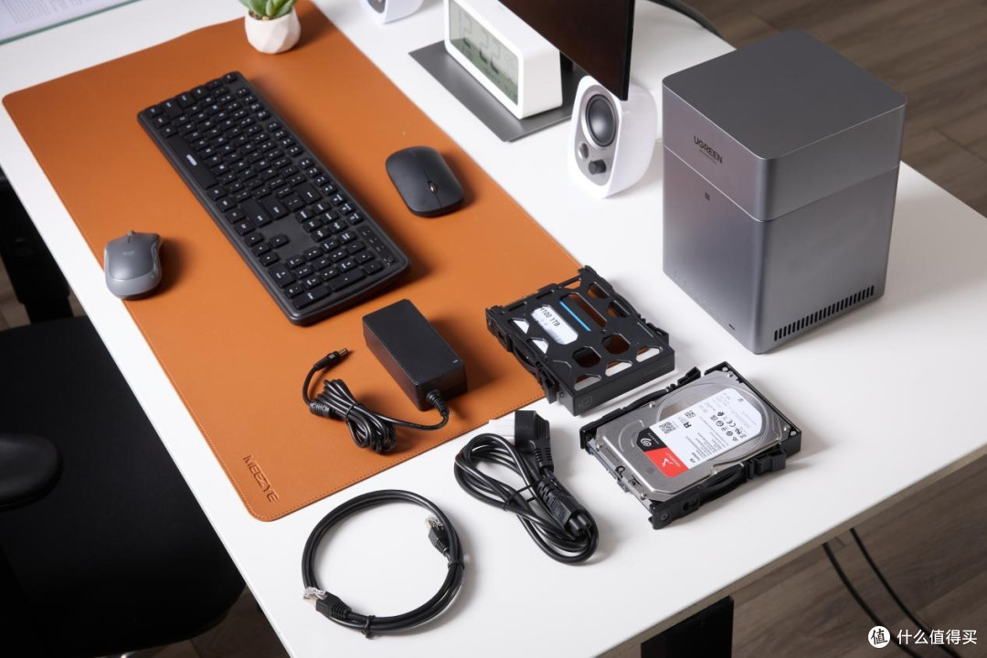 绿联NAS推出新品,千元级4盘位NAS DH4300 Plus