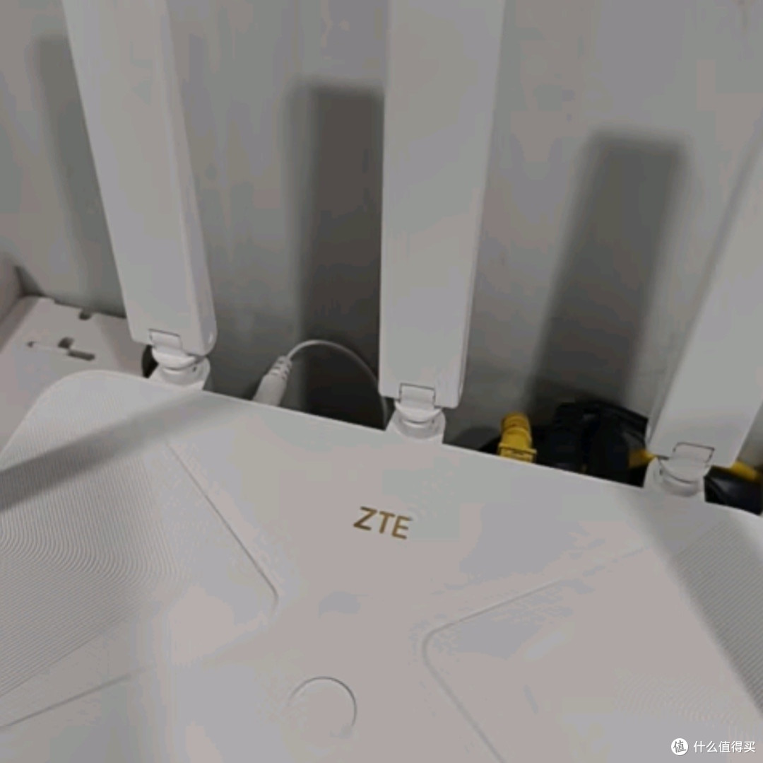 中兴巡天BE5100Pro+无线路由器:自研10核芯片引领WiFi7新时代
