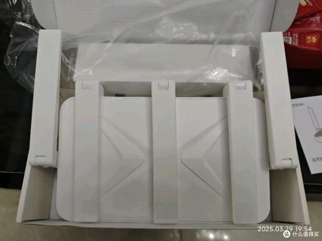 中兴巡天BE5100Pro+无线路由器:自研10核芯片引领WiFi7新时代