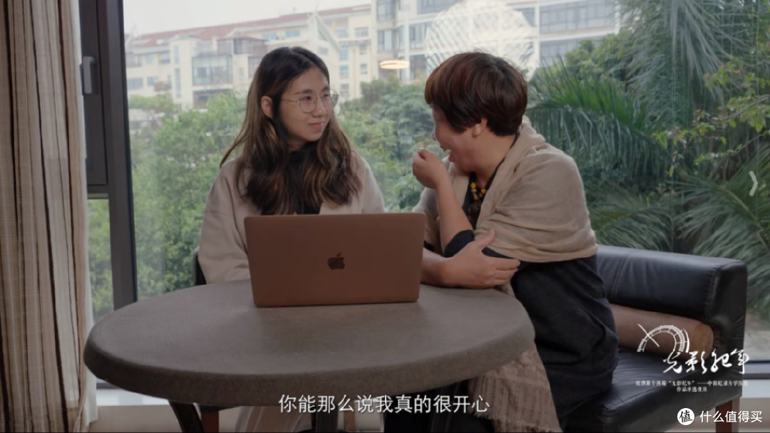 北电学生AI的获奖作品,有什么不一样 | 对话黄豆&严湘宁