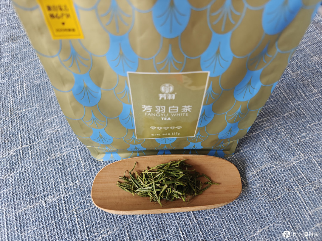 安吉白茶的口感和香味特点有哪些?性价比高的品牌推荐