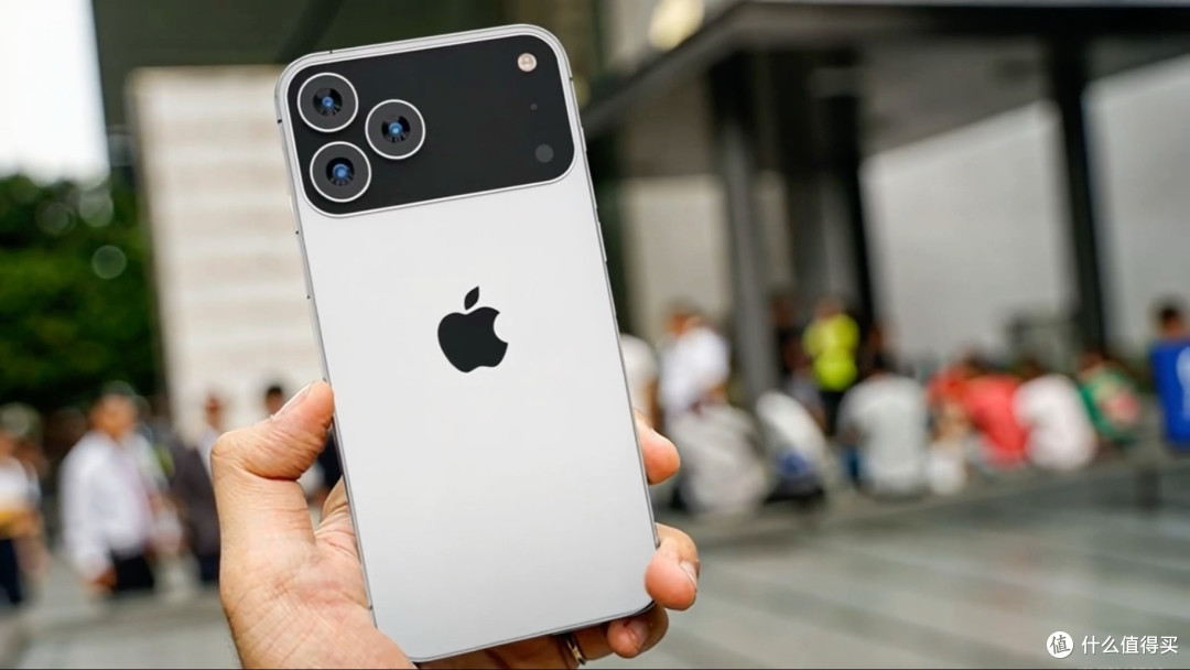 这波操作真溜:iPhone17系列爆料不断,苹果16系列频降价
