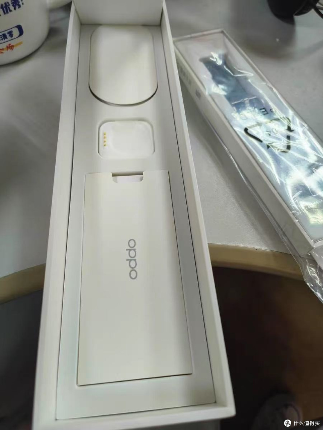 OPPO Watch 4 Pro：腕间的科技精灵