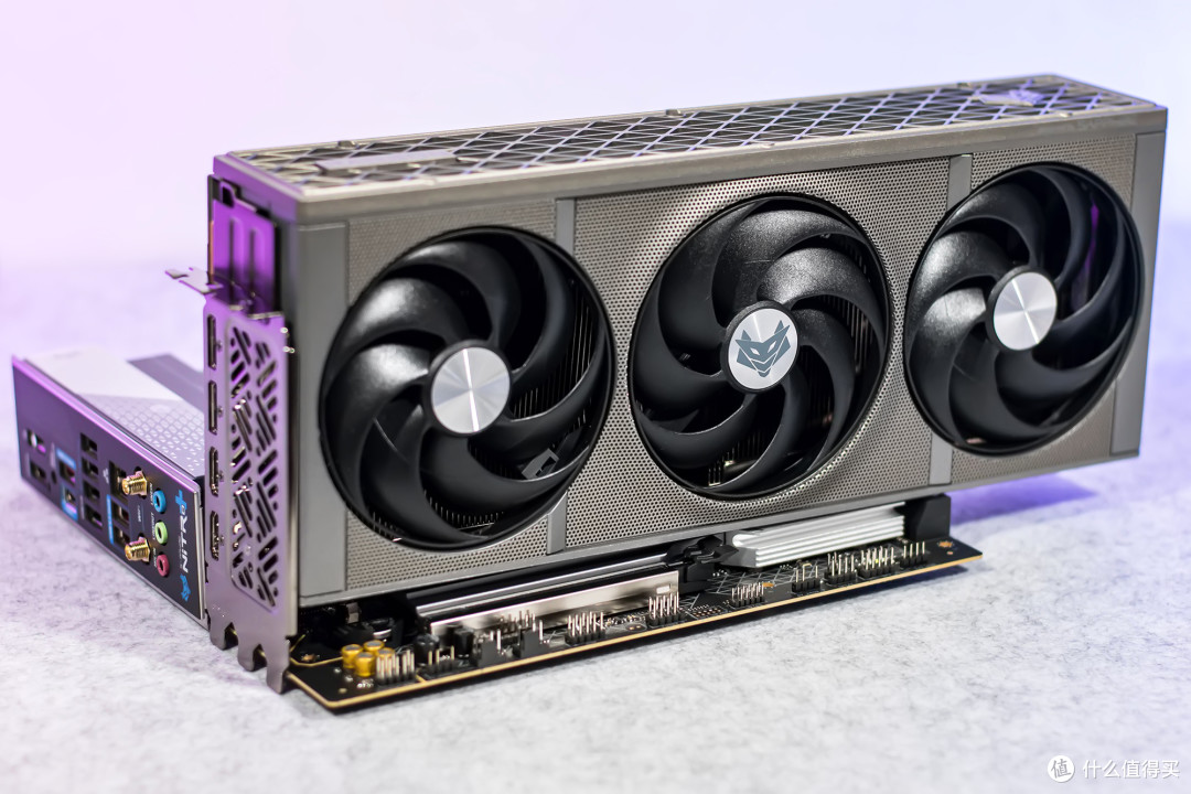 9950X3D+蓝宝石氮动B850M+RX 9070XT氮动，搭建3A高阶游戏平台