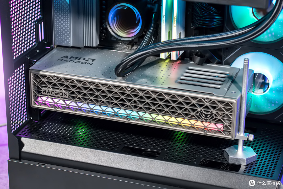 9950X3D+蓝宝石氮动B850M+RX 9070XT氮动，搭建3A高阶游戏平台