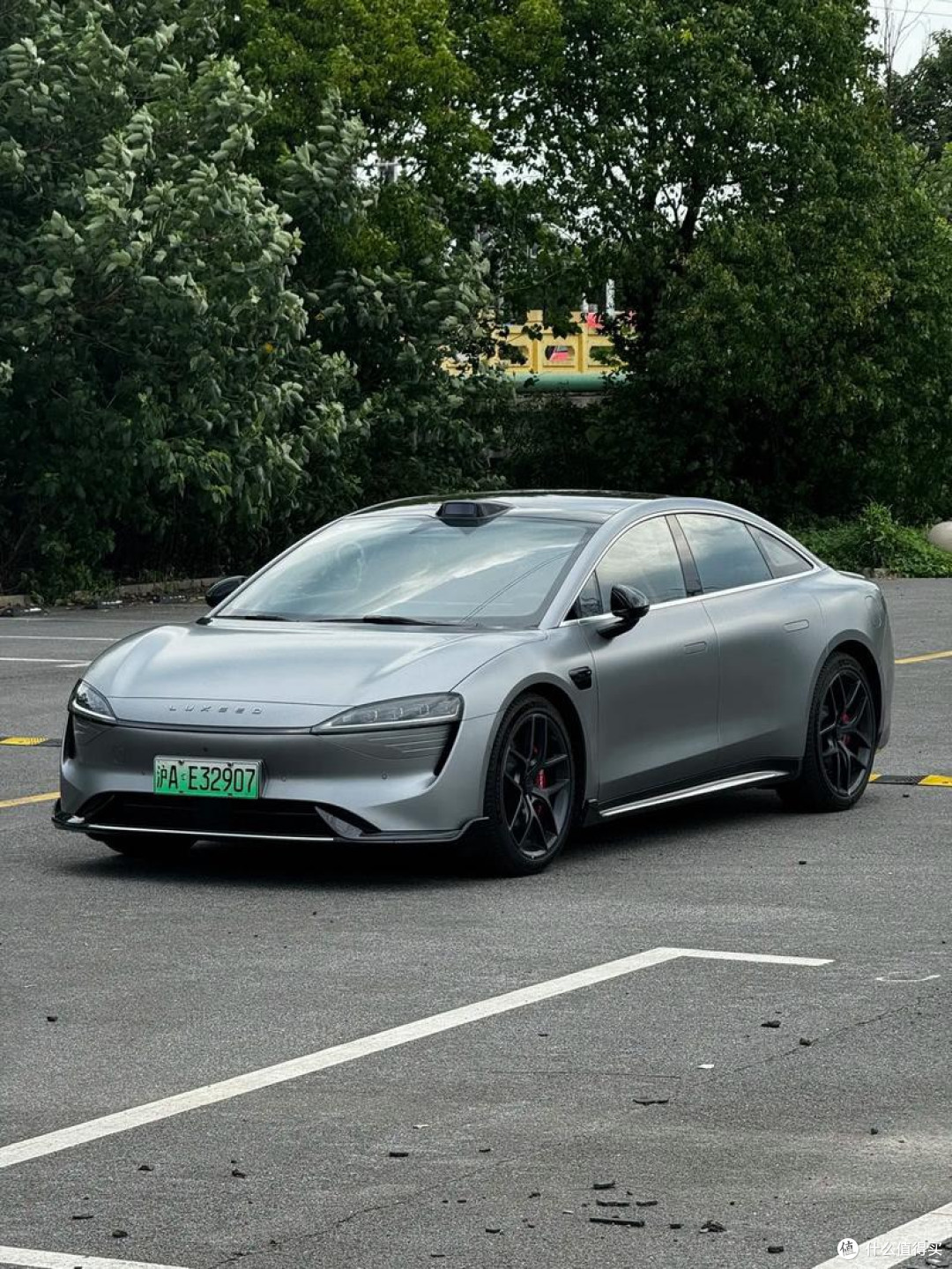 智界S7：华为赋能的高能大空间智慧轿车