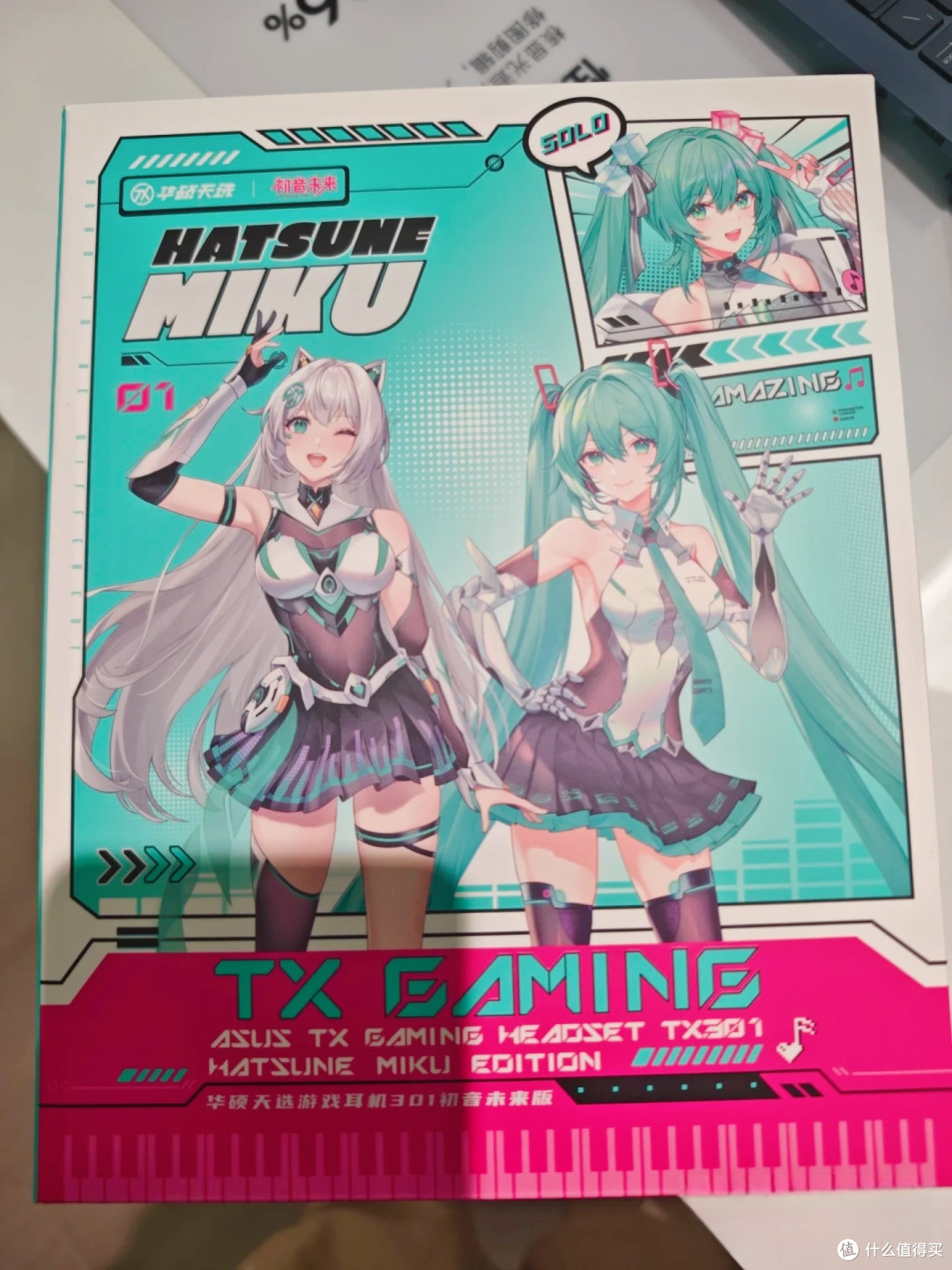 华硕 ASUS  X 初音未来 TX 天选 301 游戏耳机：颜值与实力并存的游戏外设