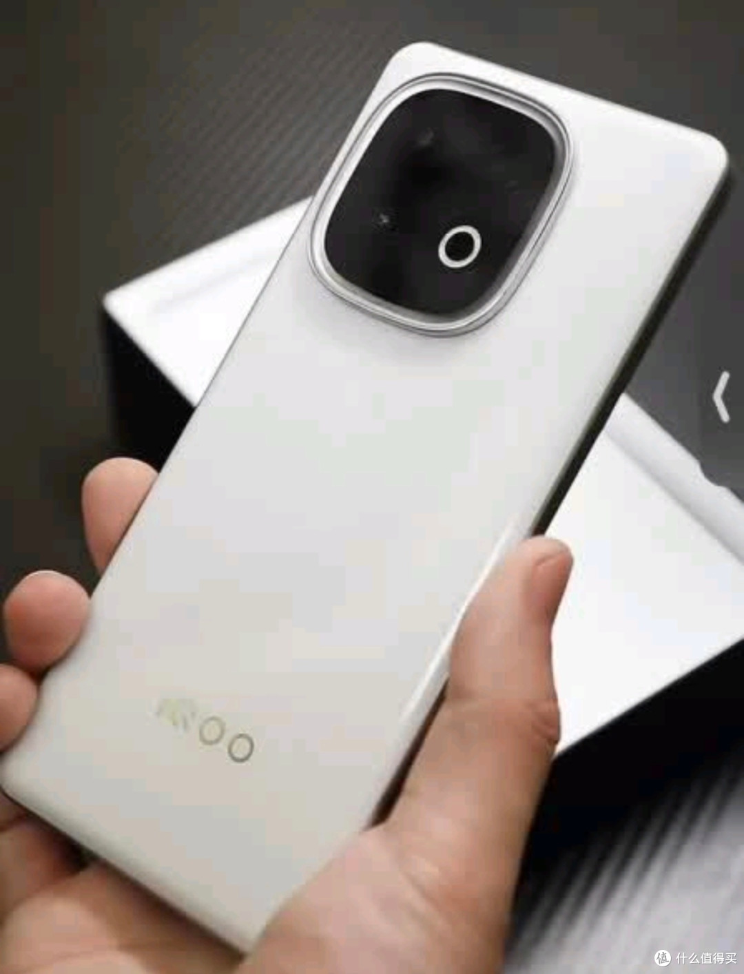 天玑8400加持，iQOO Z10 Turbo性价比神机实至名归