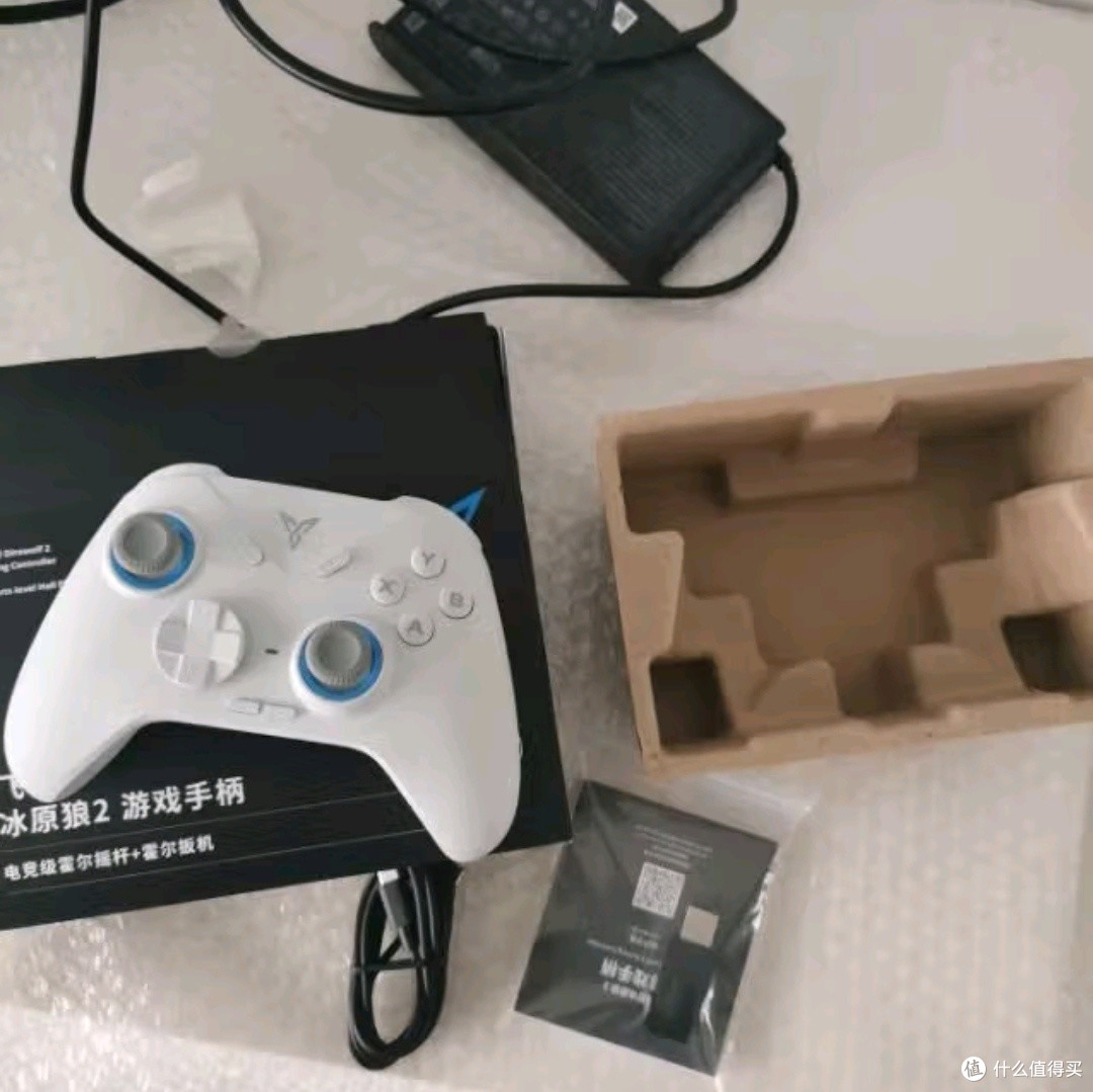 飞智冰原狼3:革新游戏体验,国家补贴15%的多模无线游戏手柄